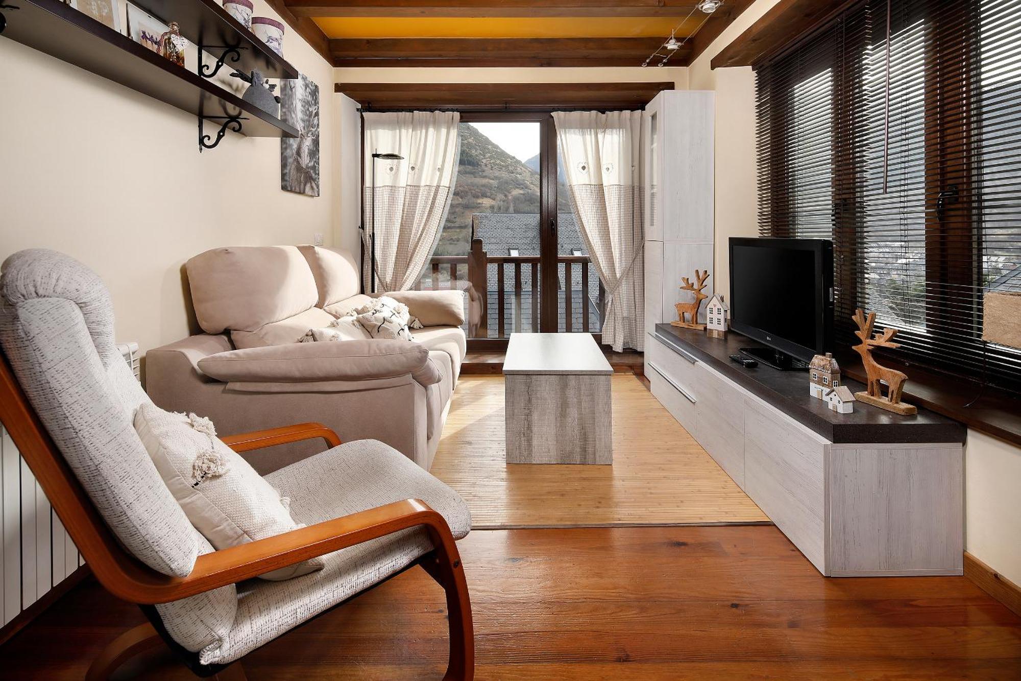 Apartamento La Santeta De Aran Βιέλα Εξωτερικό φωτογραφία